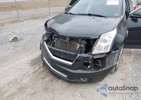 2014 Cadillac Srx Luxury Collection z USA, uszkodzony, nr VIN 3GYFNBE34ES560494